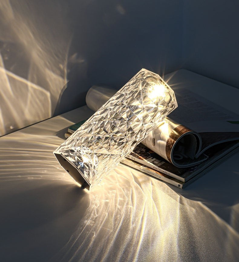 La Lampe de Chevet Diamond : créez une ambiance unique dans votre maison
